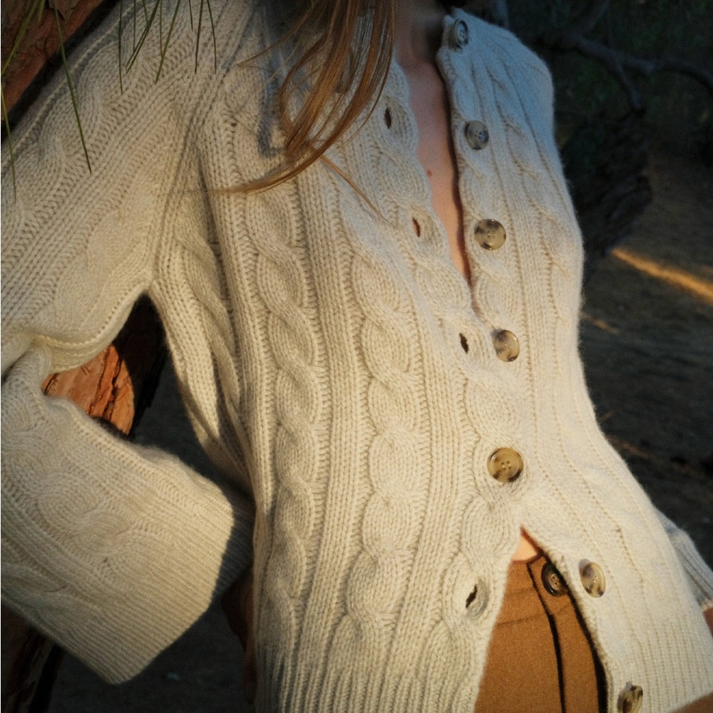 Doen Virginie Cashmere Cable-Knit Cardigan - Picture 2 of 8
